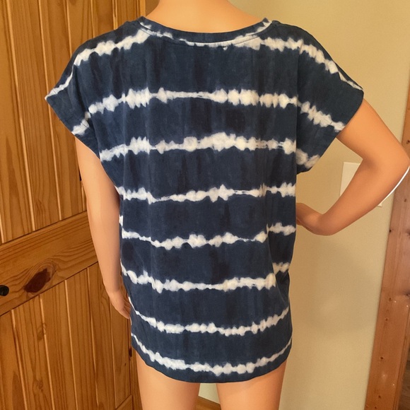 Ralph Lauren Relaxed Blue and White Short Sleeve Tee - Picture 2 of 4